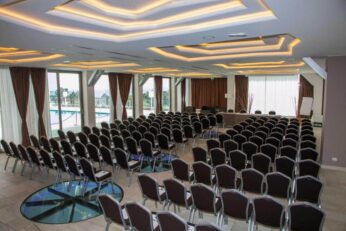 4 Spa Resort Hotel